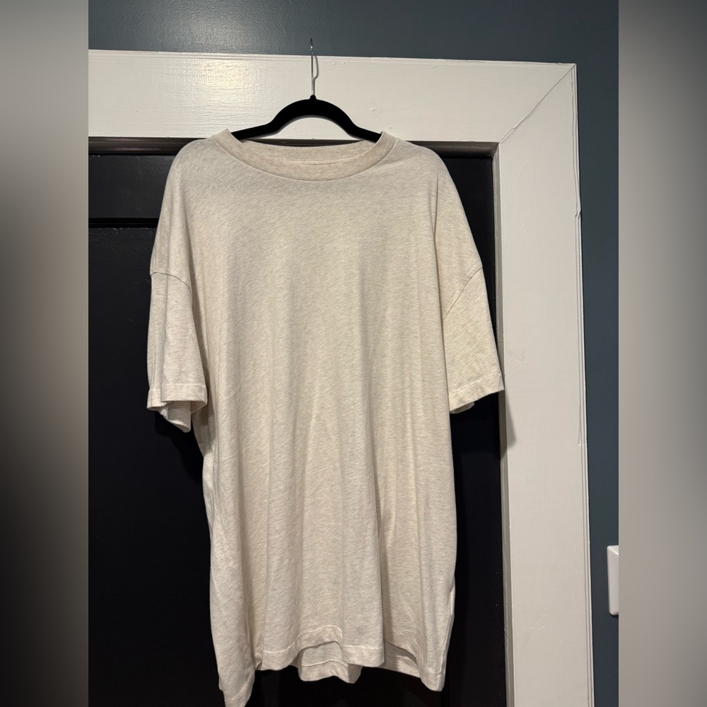 Men’s Abercrombie & Fitch “soft A&F essentials” t-shirt